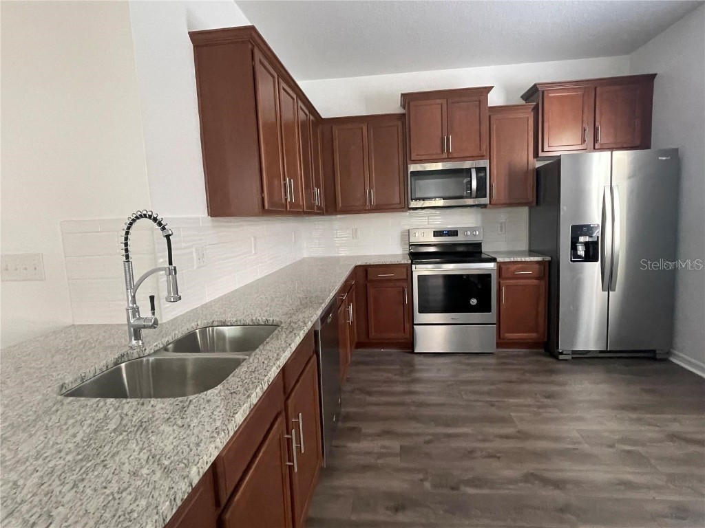 3739 Seneca Club Loop #A Orlando FL 32808 O6370410 image6