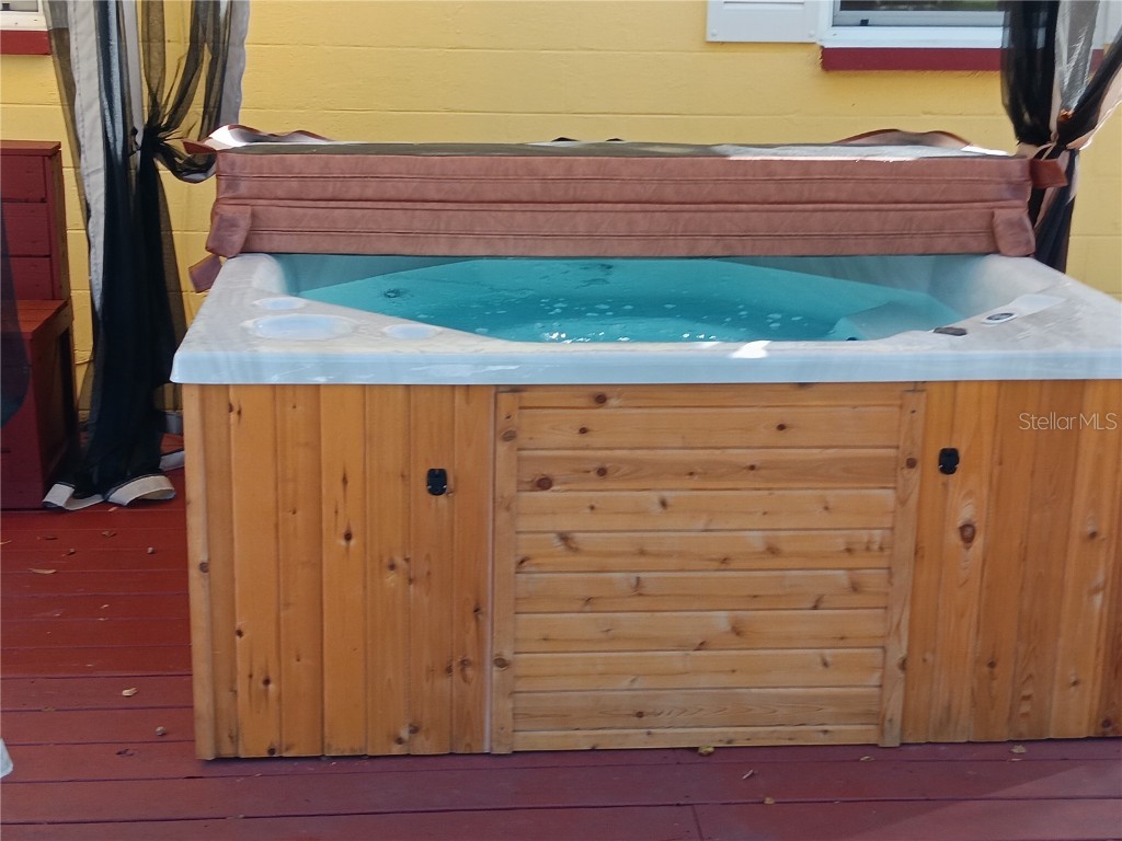 374 3rd Street NW Largo FL 33770 TB8440886 image6