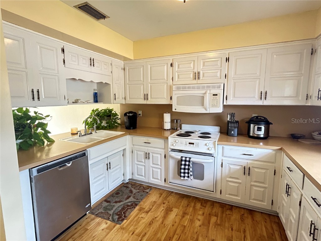 374 Troon Court Winter Haven FL 33884 P4936606 image4