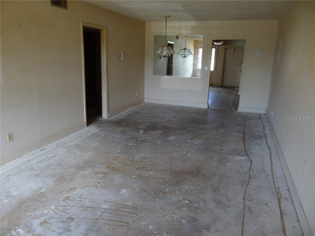 3740 58th Street N #106 Saint Petersburg FL 33710 TB8407400 image5