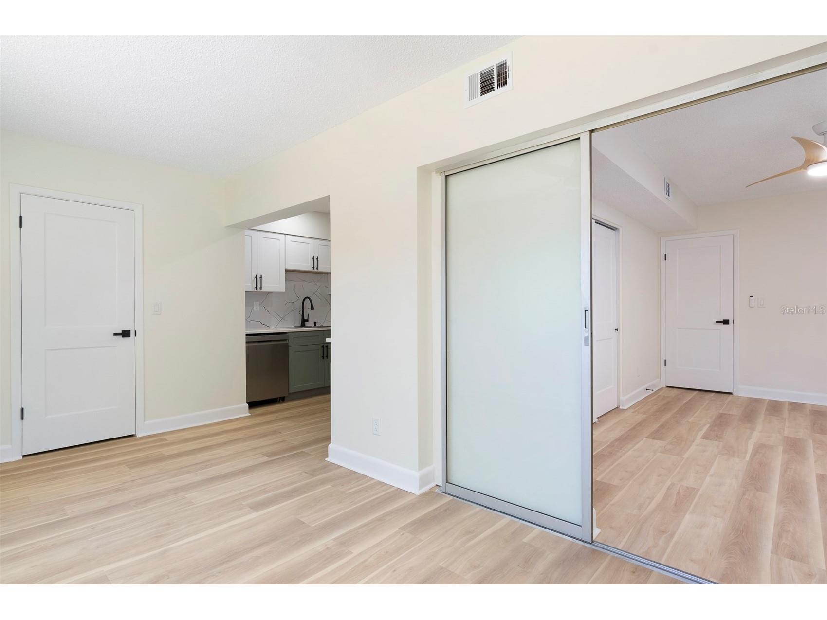 3740 58th Street N #106 Saint Petersburg FL 33710 TB8509831 image12