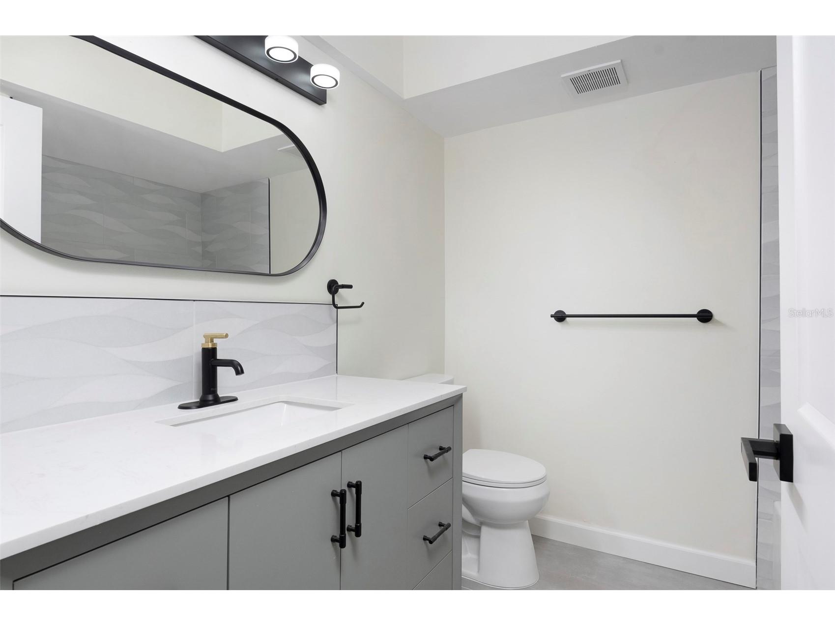 3740 58th Street N #106 Saint Petersburg FL 33710 TB8509831 image17
