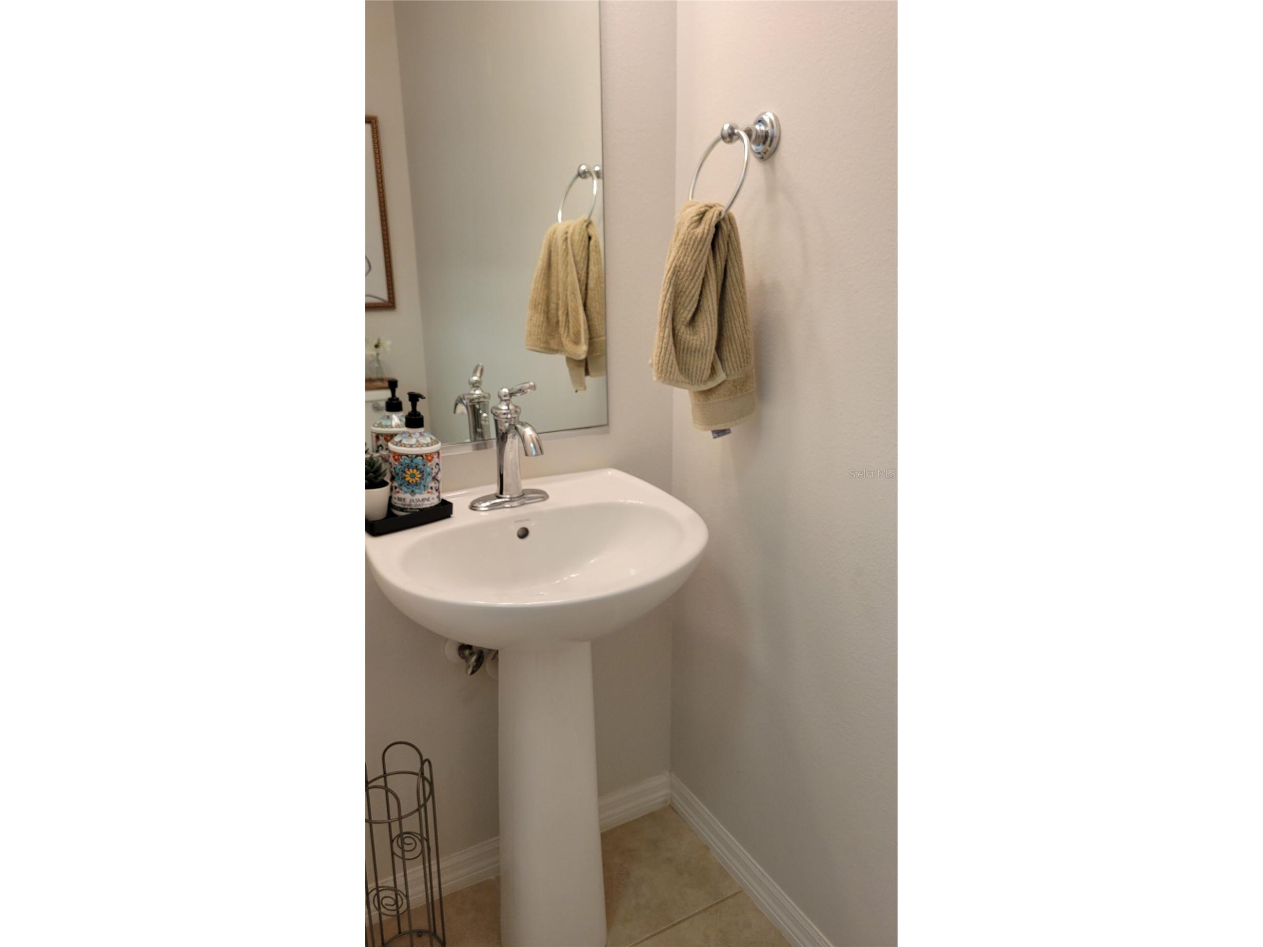 3740 82nd Avenue Circle E #102 Sarasota FL 34243 A4678508 image12