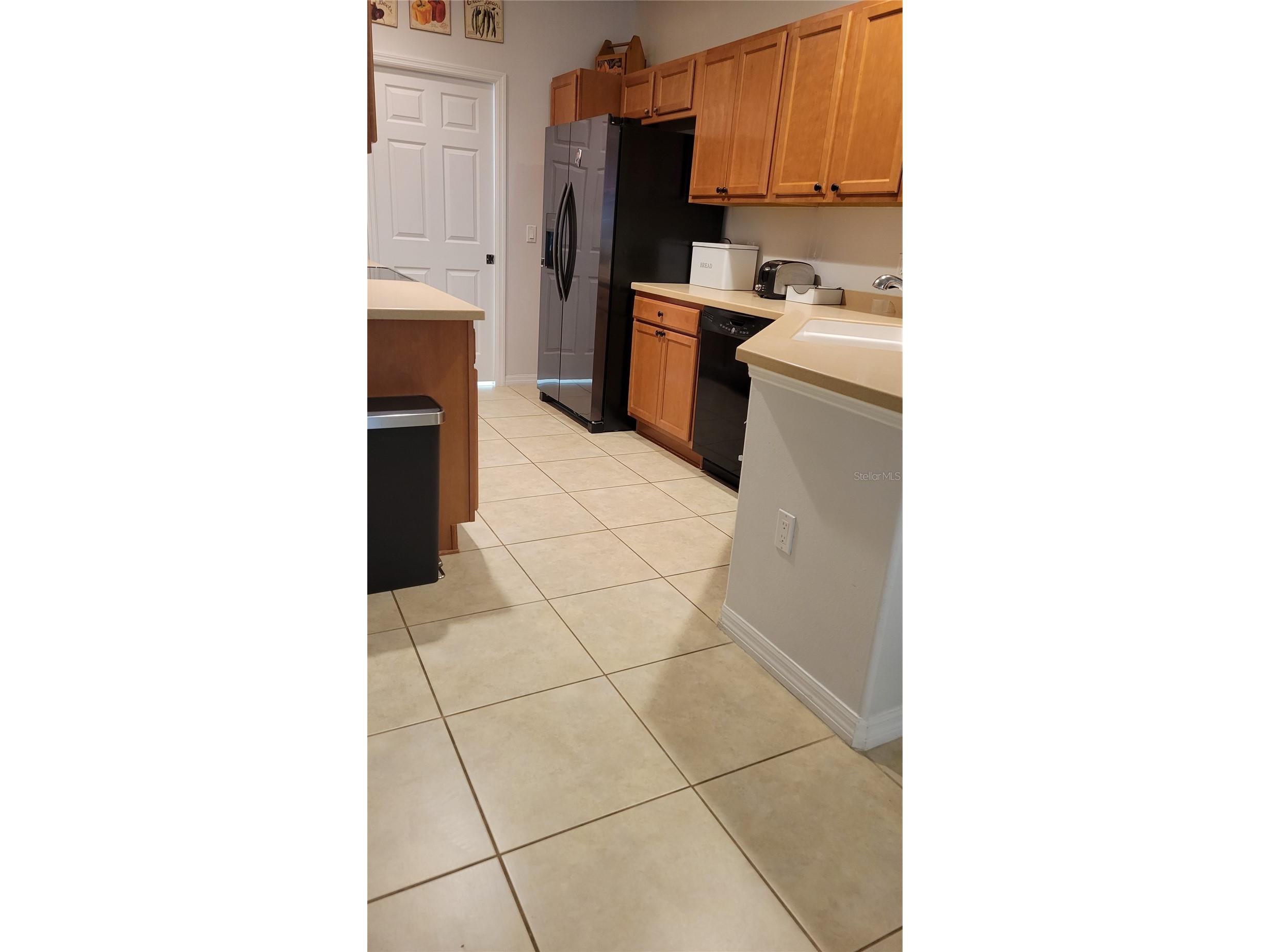3740 82nd Avenue Circle E #102 Sarasota FL 34243 A4678508 image8