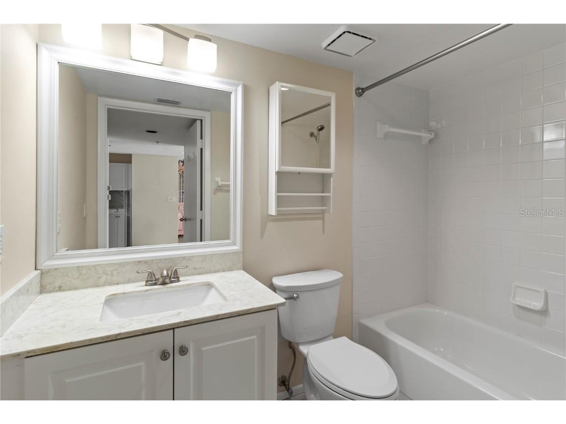 3740 Pinebrook Circle #105 Bradenton FL 34209 A4674876 image18