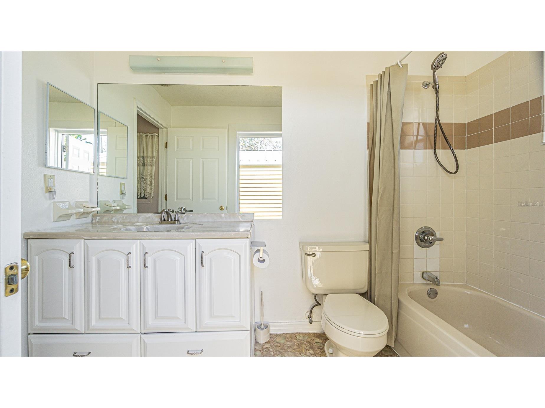 37403 Stanford Avenue Zephyrhills FL 33541 TB8475010 image17