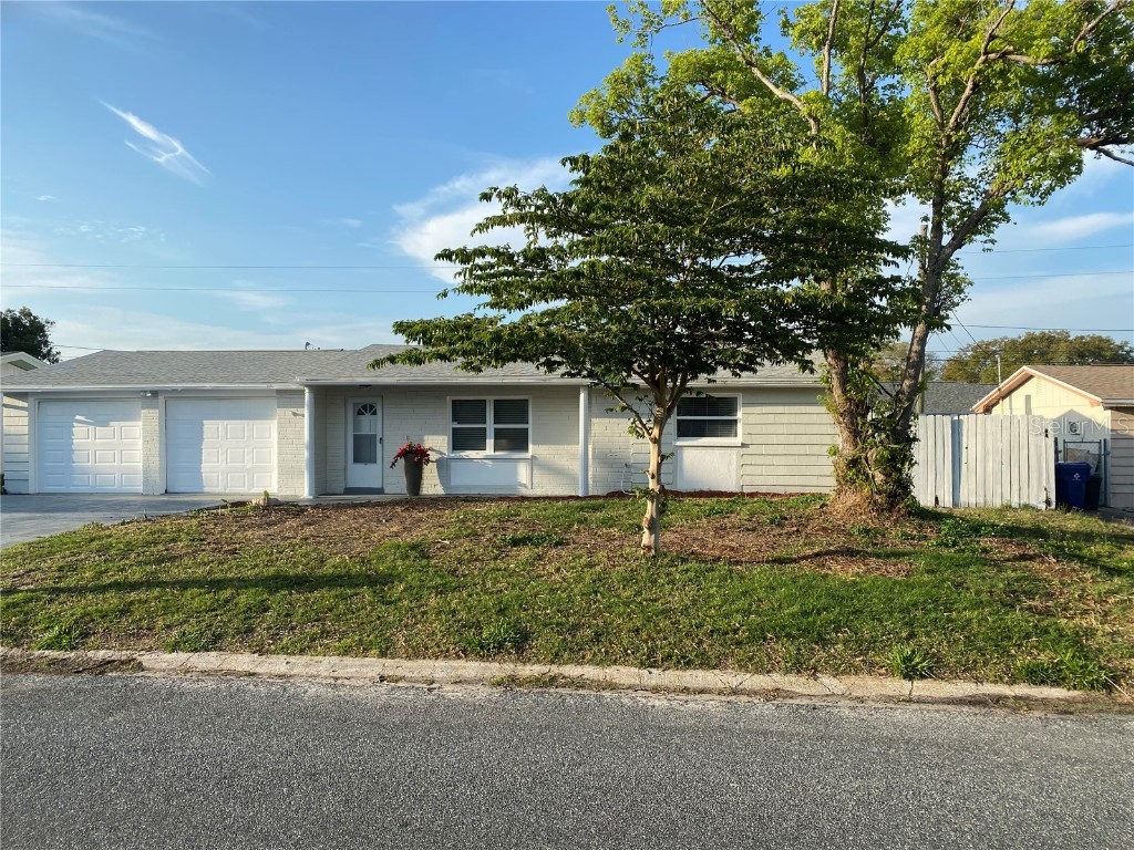 3741 Luma Drive Holiday FL 34691 U8234095 image1