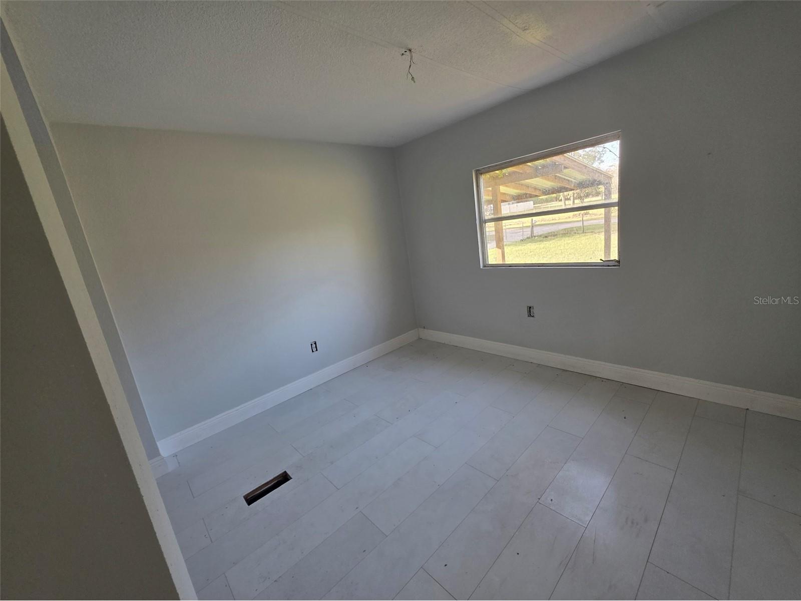 37414 Northside Drive Zephyrhills FL 33541 TB8487936 image6