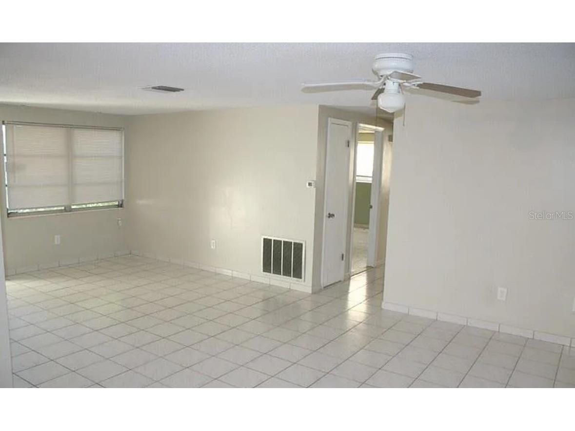 3742 Darlington Road Holiday FL 34691 TB8487825 image4