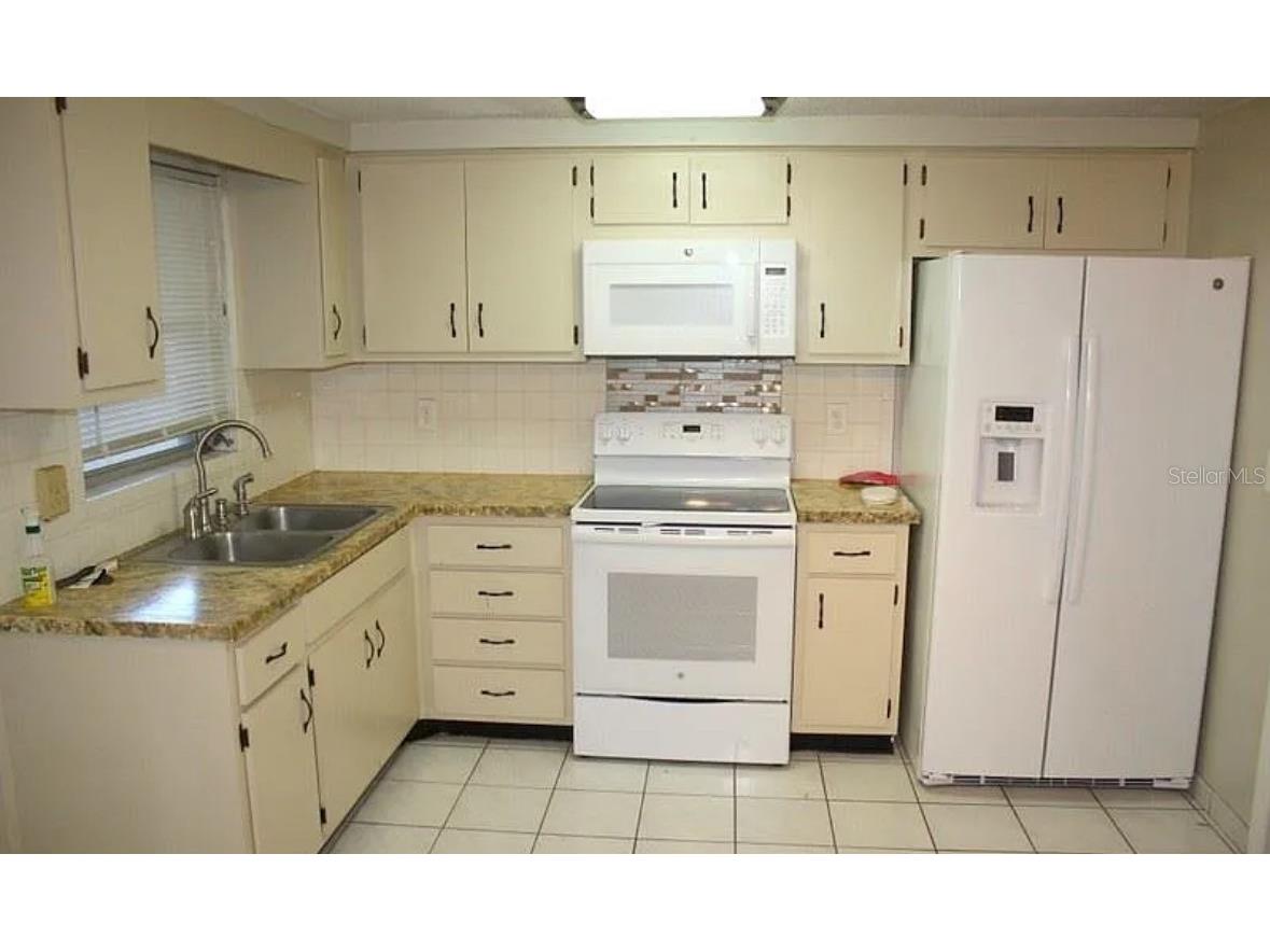 3742 Darlington Road Holiday FL 34691 TB8487825 image6