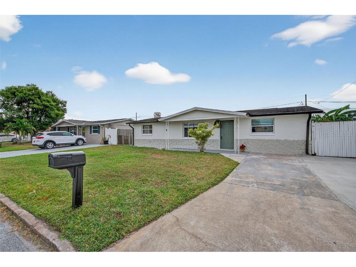 3742 Elmwood Drive Holiday FL 34691 W7880284 image3