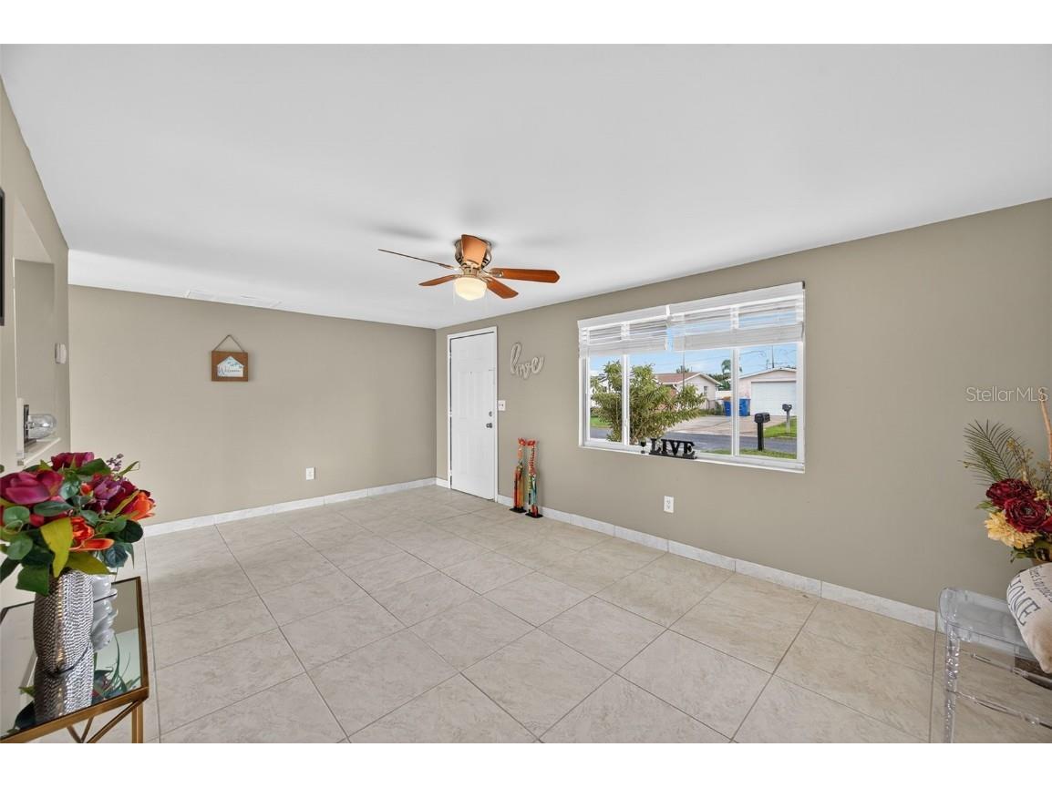 3742 Elmwood Drive Holiday FL 34691 W7880284 image7