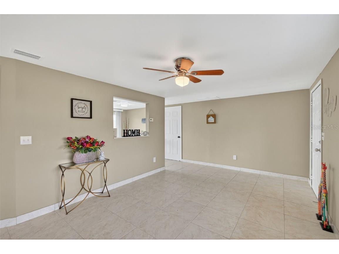 3742 Elmwood Drive Holiday FL 34691 W7880284 image8