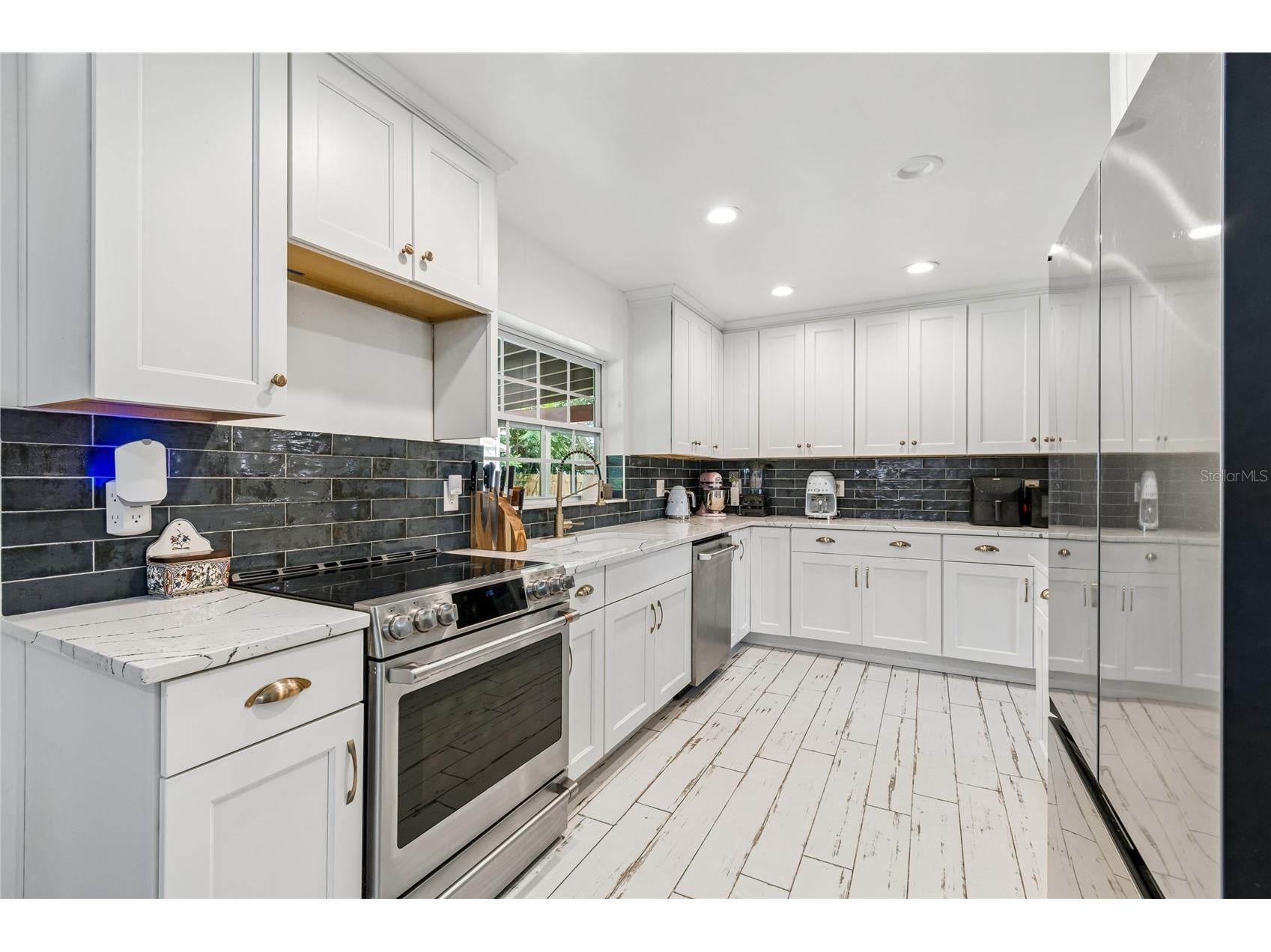 3742 Martin Street Orlando FL 32806 O6425057 image7