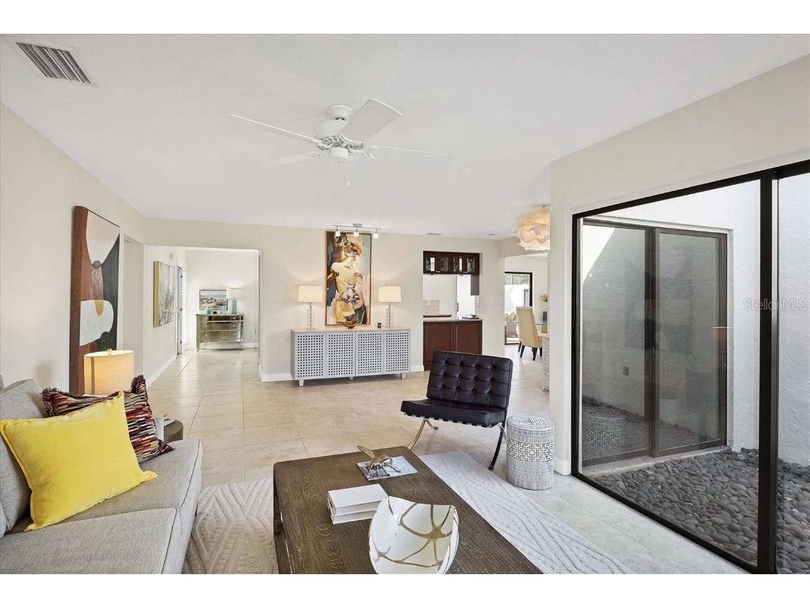 3743 Glen Oaks Manor Drive Sarasota FL 34232 A4672089 image11