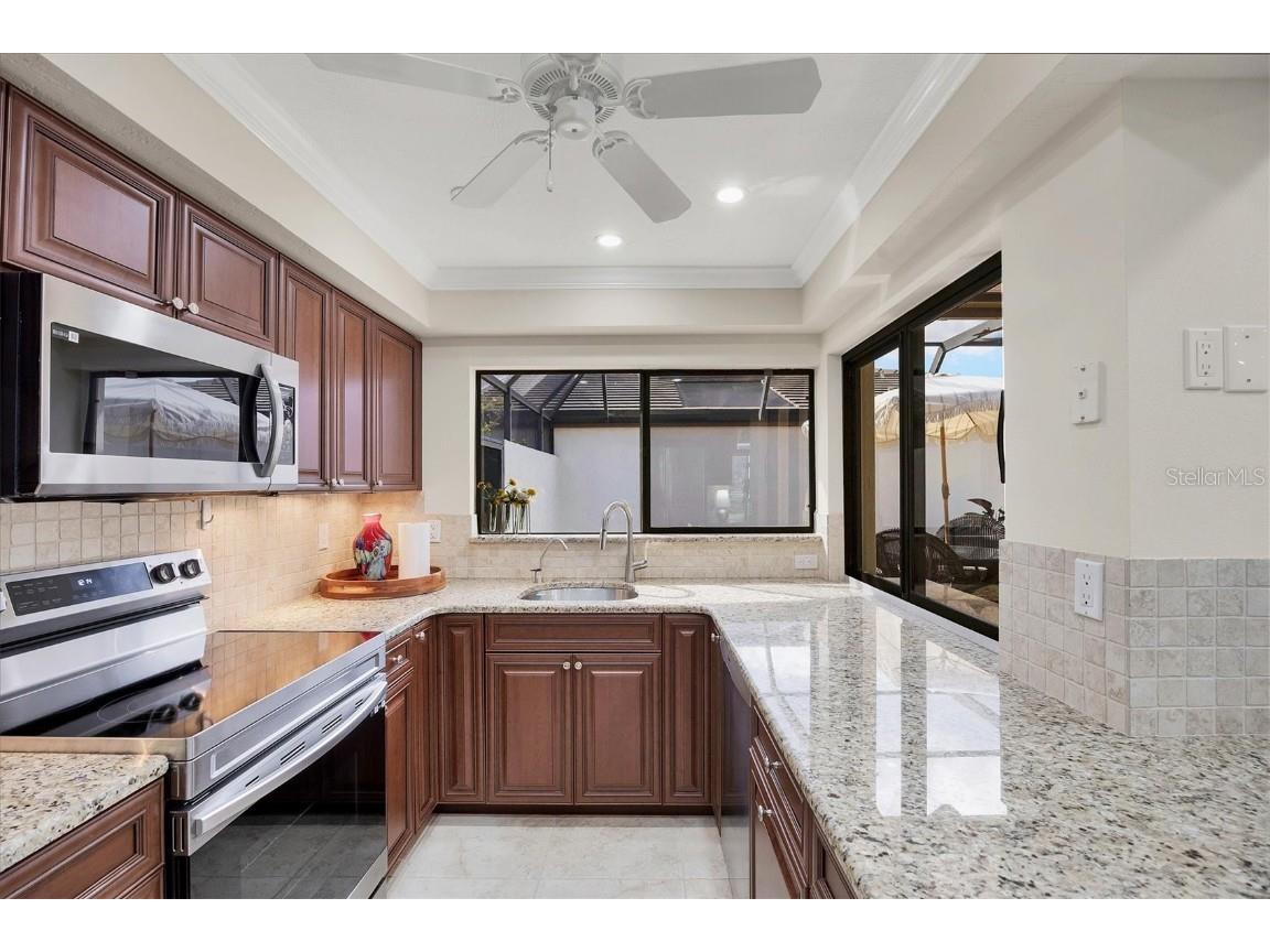 3743 Glen Oaks Manor Drive Sarasota FL 34232 A4672089 image17