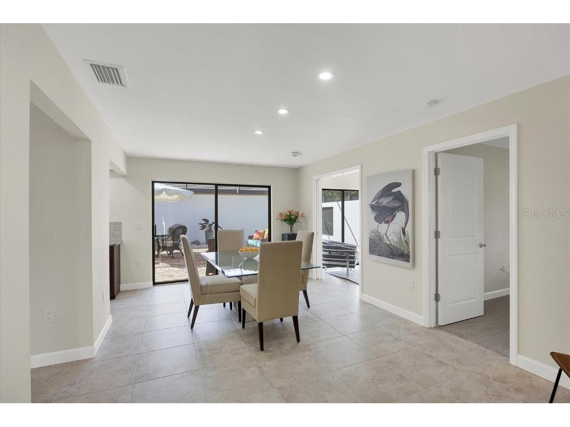 3743 Glen Oaks Manor Drive Sarasota FL 34232 A4672089 image20