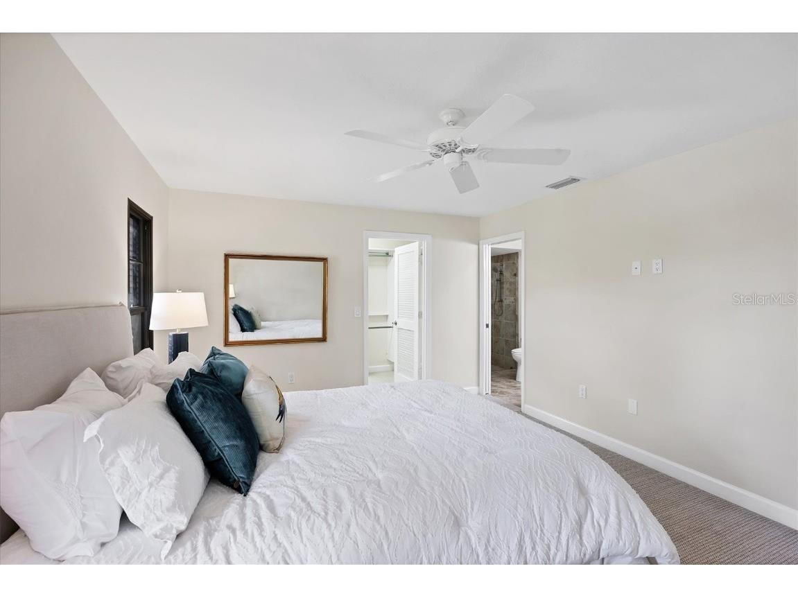 3743 Glen Oaks Manor Drive Sarasota FL 34232 A4672089 image24