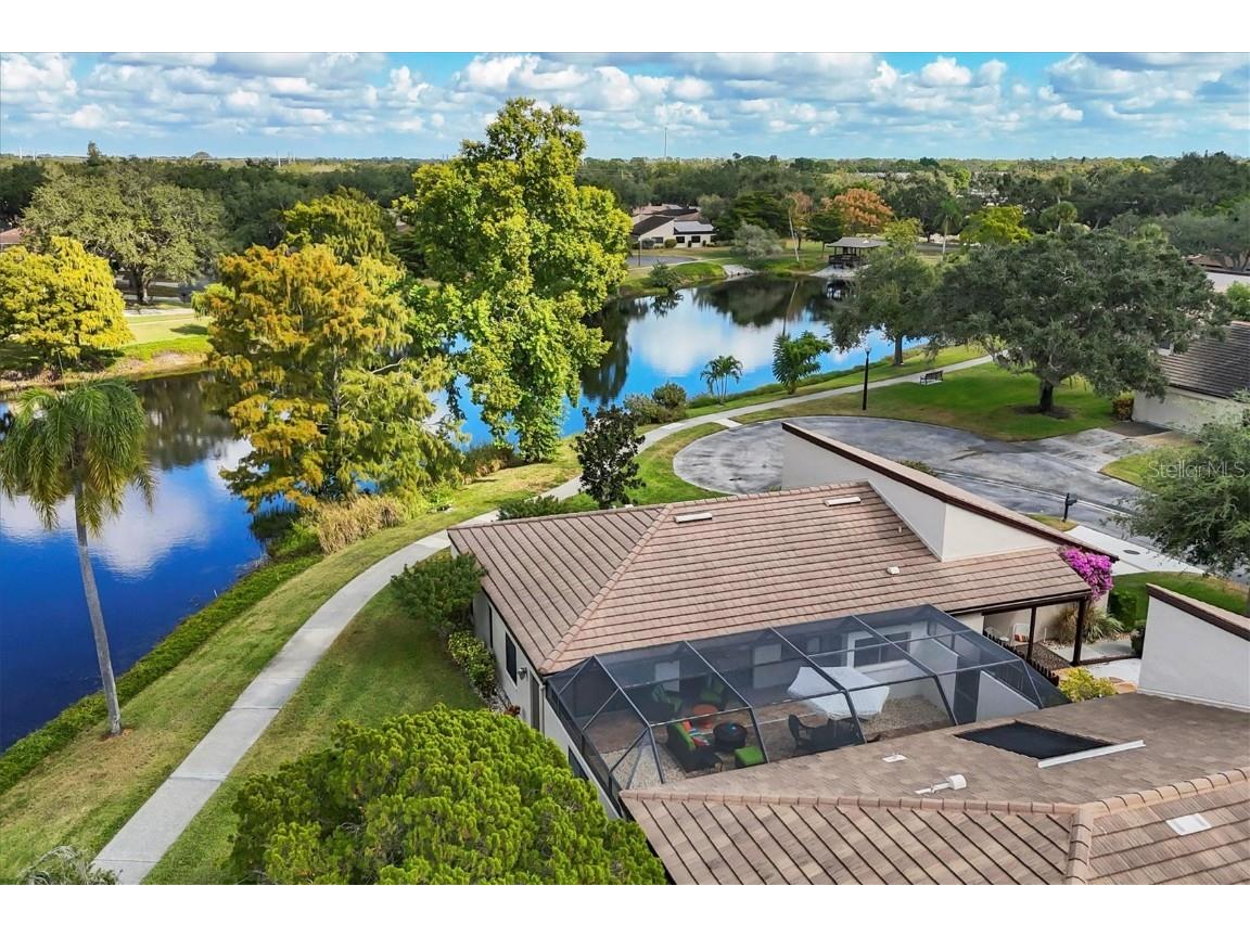 3743 Glen Oaks Manor Drive Sarasota FL 34232 A4672089 image40
