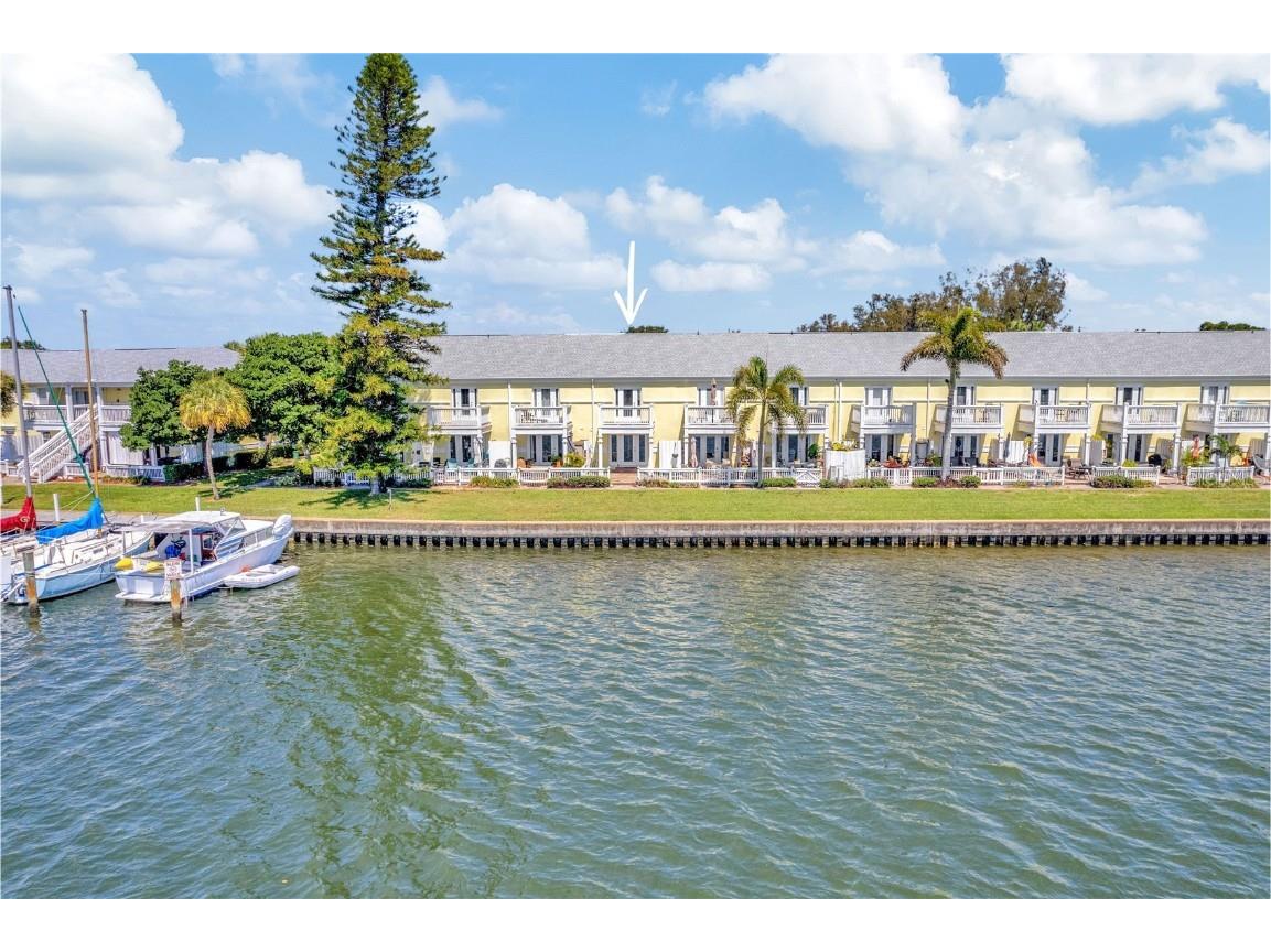 3743 Pompano Drive SE Saint Petersburg FL 33705 - BIG BAYOU TB8414057 image1