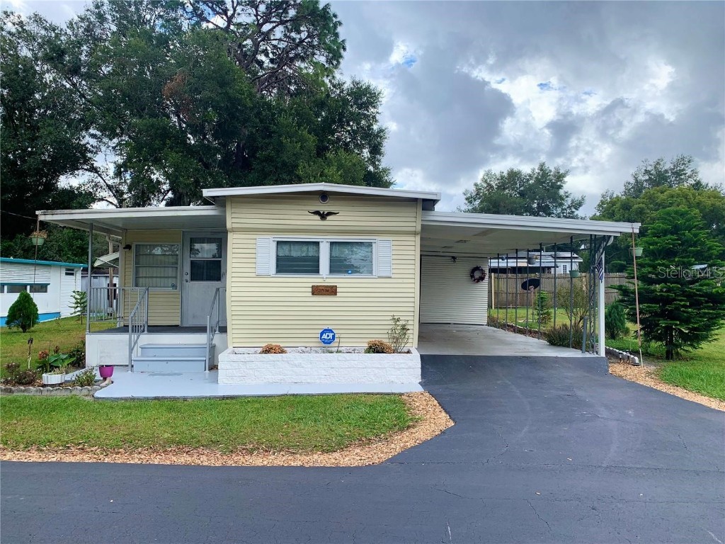 37432 Hammond Drive Zephyrhills FL 33541 T3430282 image1