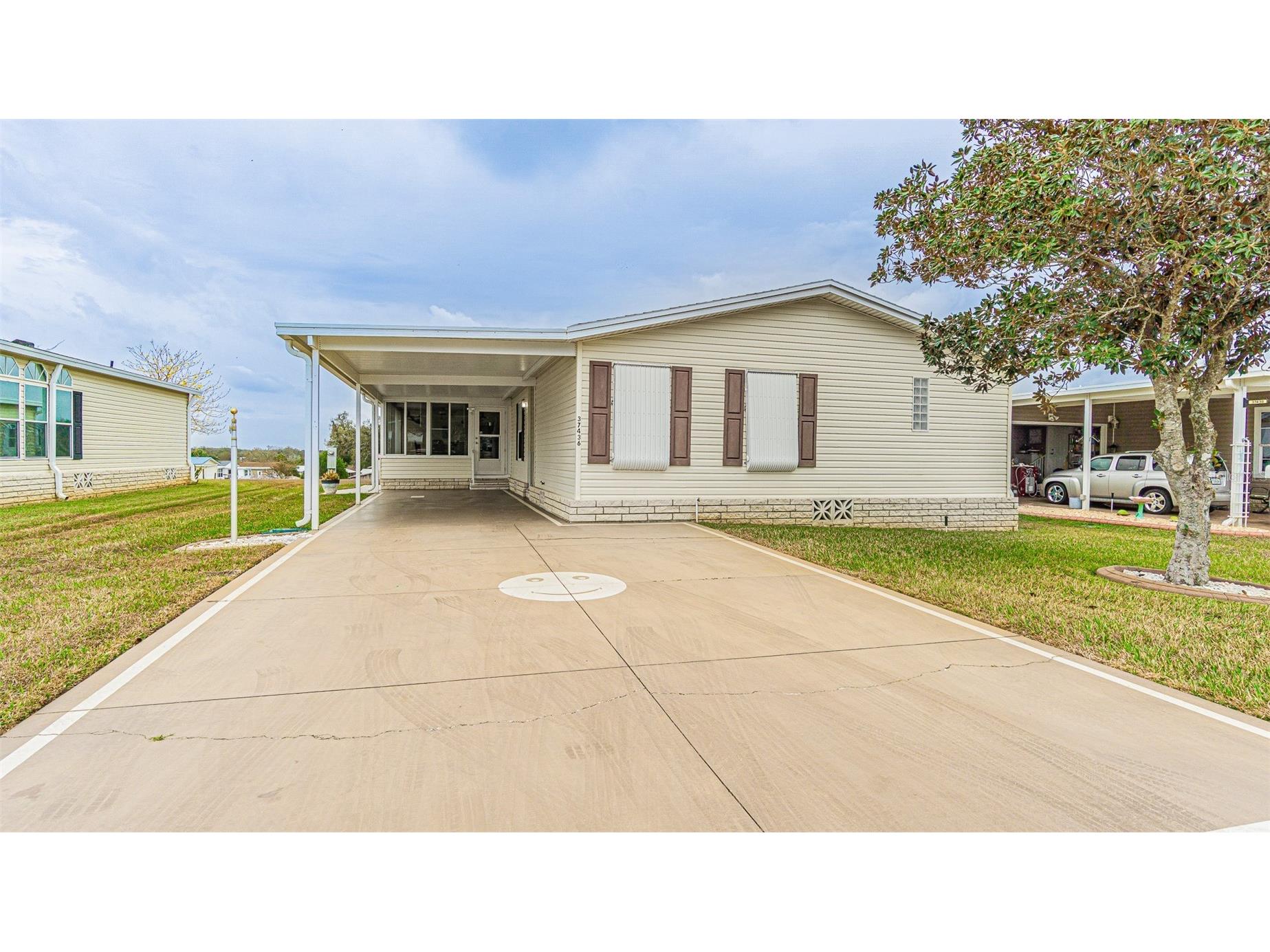 37436 Lilly Bea Avenue Zephyrhills FL 33541 TB8480317 image1