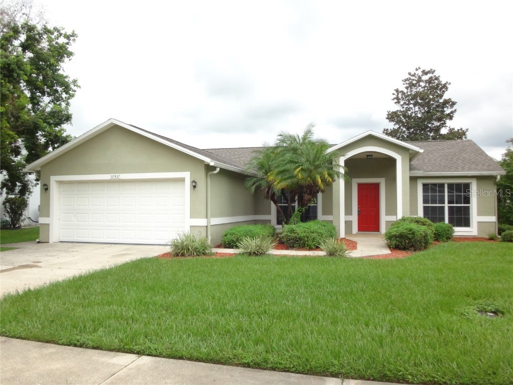 37437 Laurel Hammock Drive Zephyrhills FL 33541 TB8381271 image1