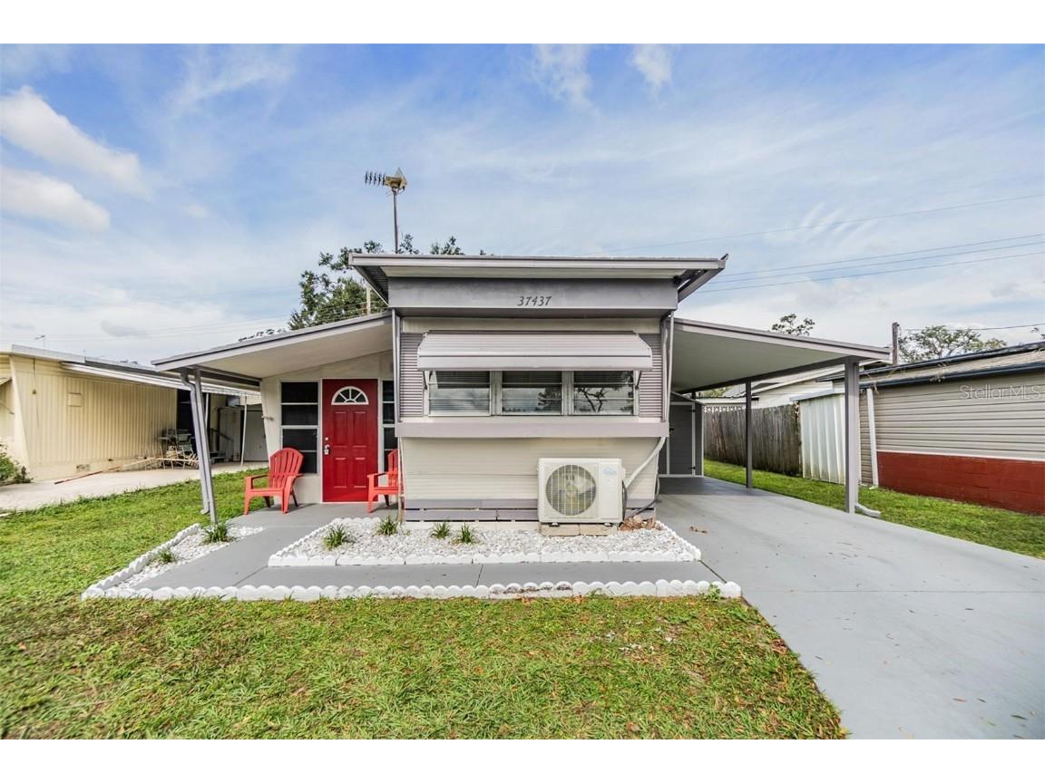 37437 Ray Drive Zephyrhills FL 33541 TB8309469 image1