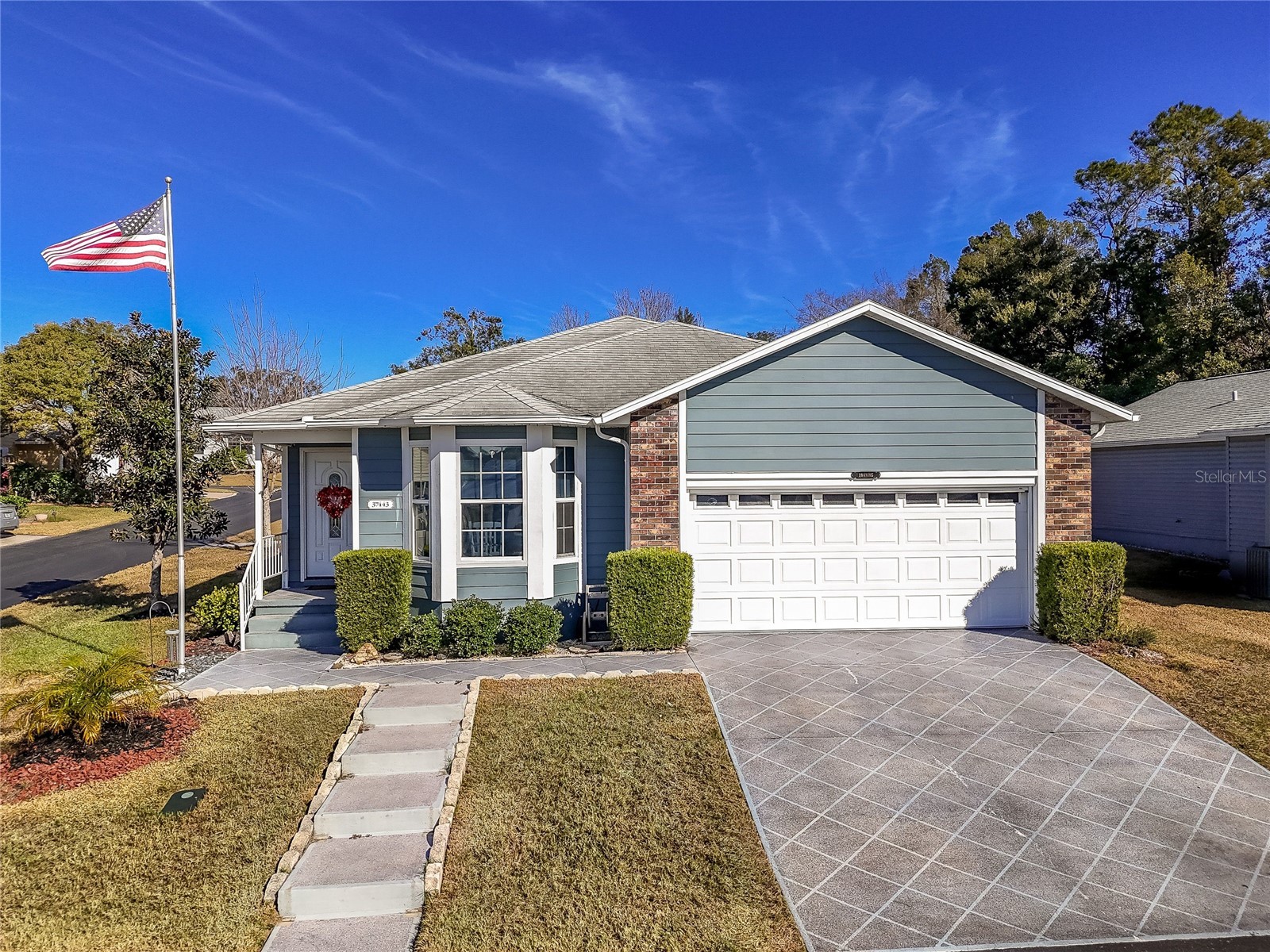 37443 Blueberry Court Zephyrhills FL 33542 TB8471081 image1