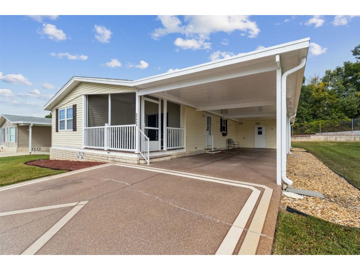 37443 Gill Avenue Zephyrhills FL 33541 TB8445588 image2