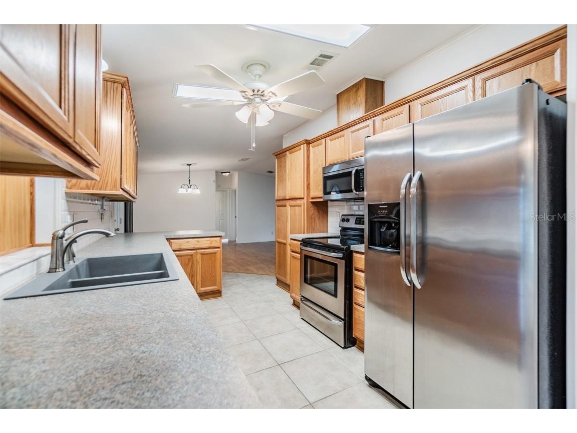 37449 Gill Avenue Zephyrhills FL 33541 TB8316194 image35