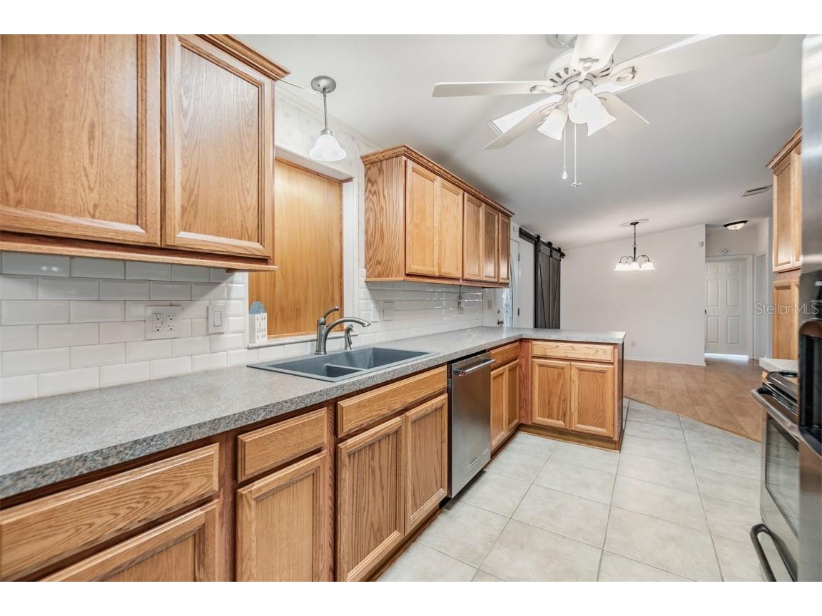 37449 Gill Avenue Zephyrhills FL 33541 TB8316194 image41