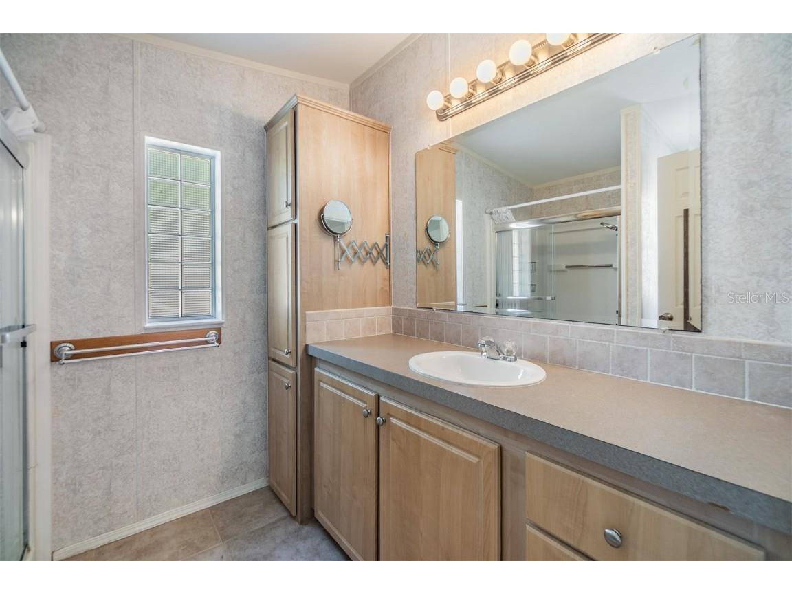 37449 Gill Avenue Zephyrhills FL 33541 TB8316194 image48