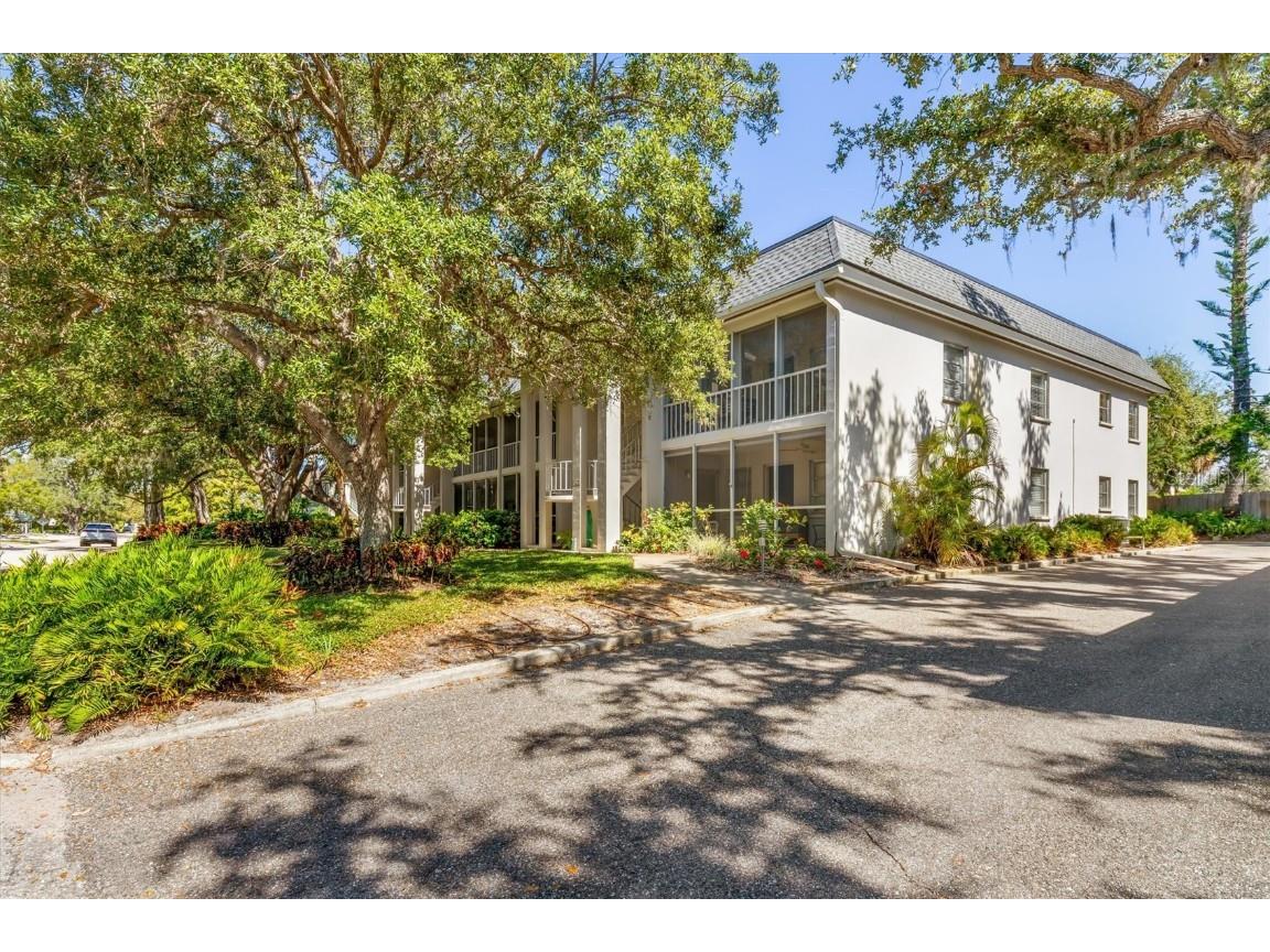 3745 Almeria Avenue #6S Sarasota FL 34239 A4658904 image20