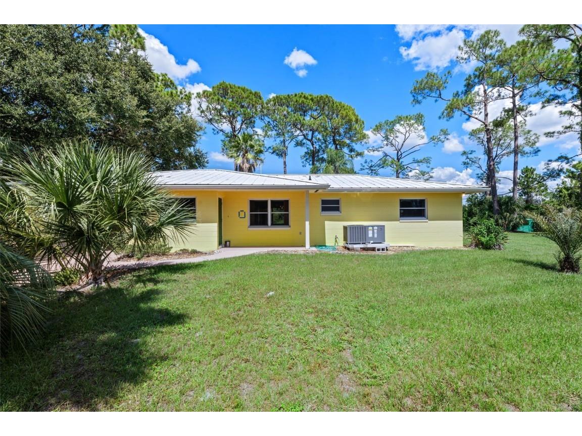37451 Beach Drive Umatilla FL 32784 G5102471 image1