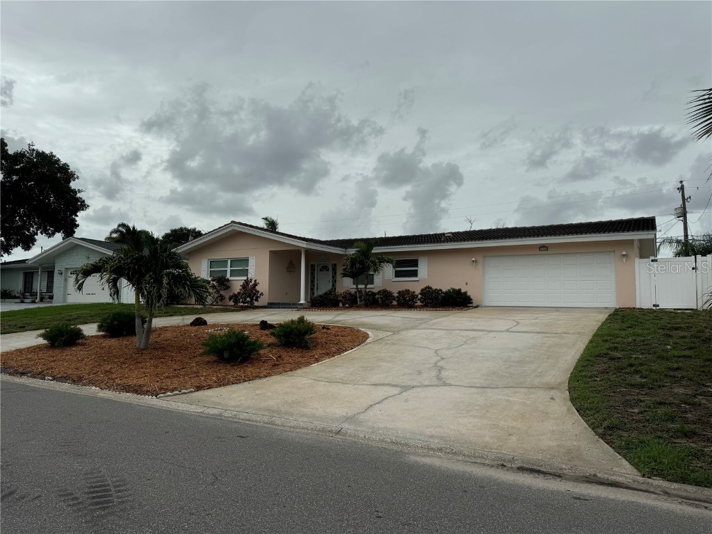 3746 High Bluff Drive Largo FL 33770 U8249728 image1