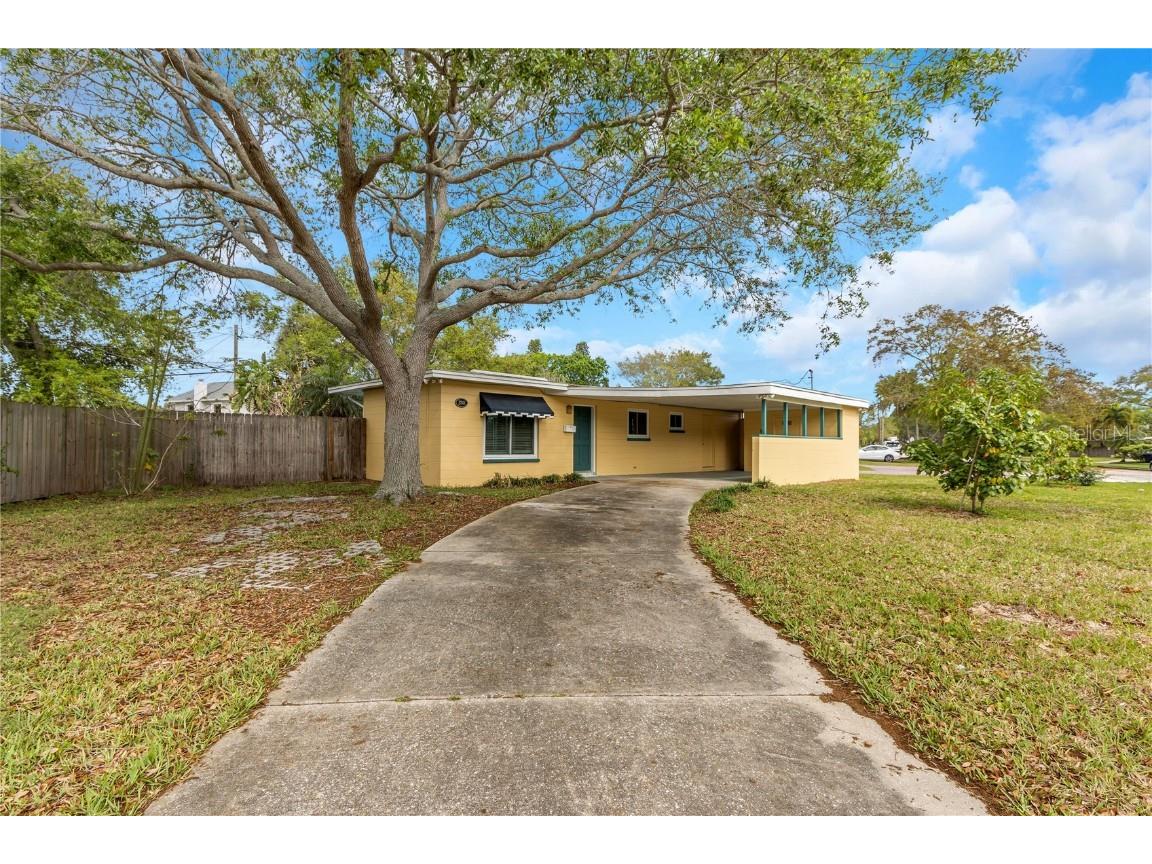 3746 Overlook Drive NE Saint Petersburg FL 33703 U8233744 image1