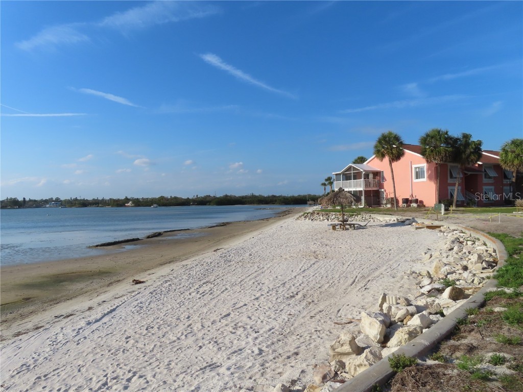 3747 42nd Way S #C Saint Petersburg FL 33711 - BOCA CEIGA BAY TB8351002 image1