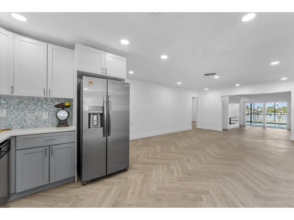 3747 Floramar Terrace New Port Richey FL 34652 TB8498698 image11
