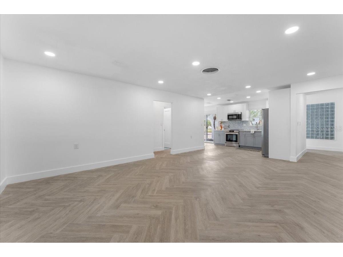 3747 Floramar Terrace New Port Richey FL 34652 TB8498698 image27
