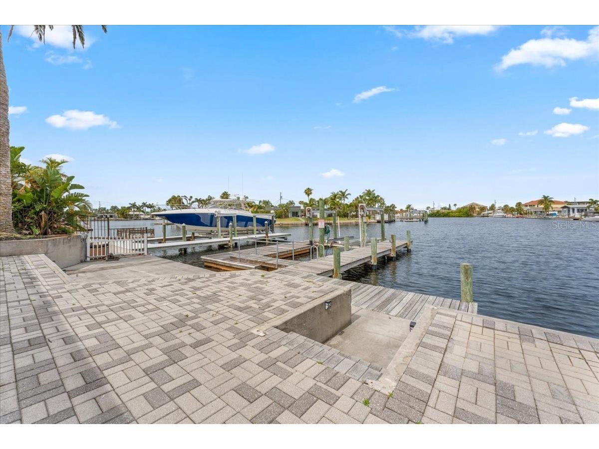 3747 Floramar Terrace New Port Richey FL 34652 TB8498698 image35