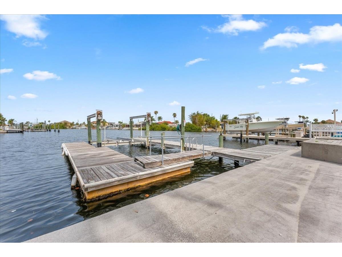 3747 Floramar Terrace New Port Richey FL 34652 TB8498698 image37