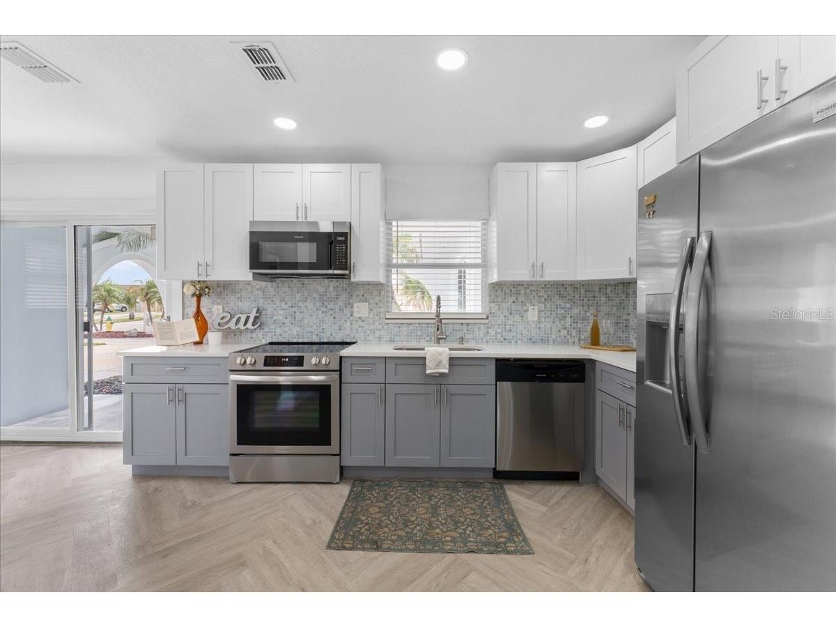 3747 Floramar Terrace New Port Richey FL 34652 TB8498698 image8