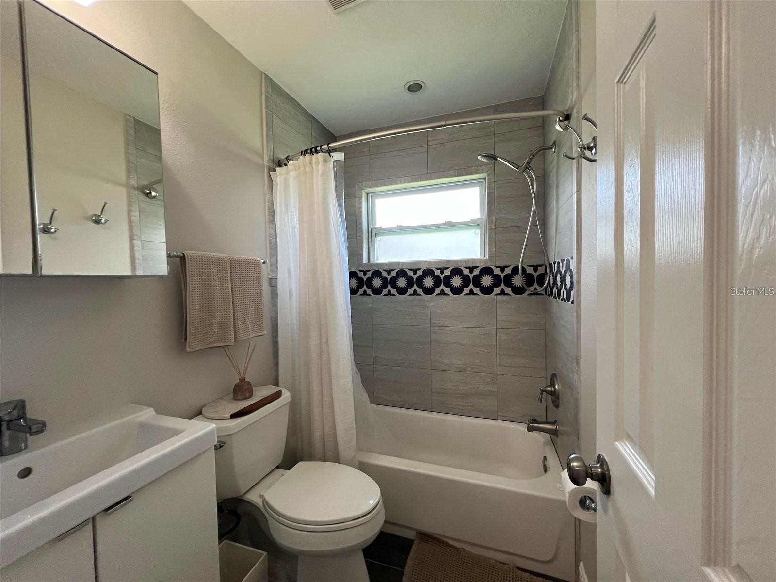 3748 Manatee Drive SE Saint Petersburg FL 33705 TB8520998 image13
