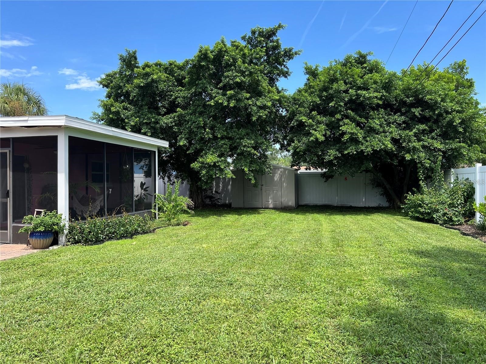 3748 Manatee Drive SE Saint Petersburg FL 33705 TB8520998 image16