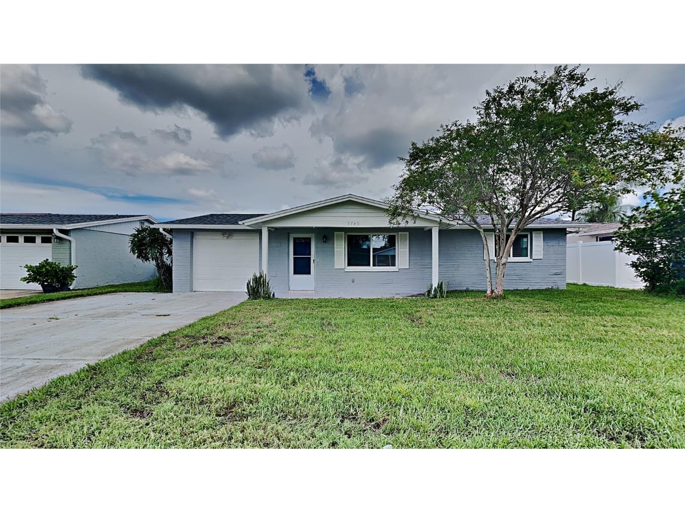 3749 Darlington Road Holiday FL 34691 T3403192 image1