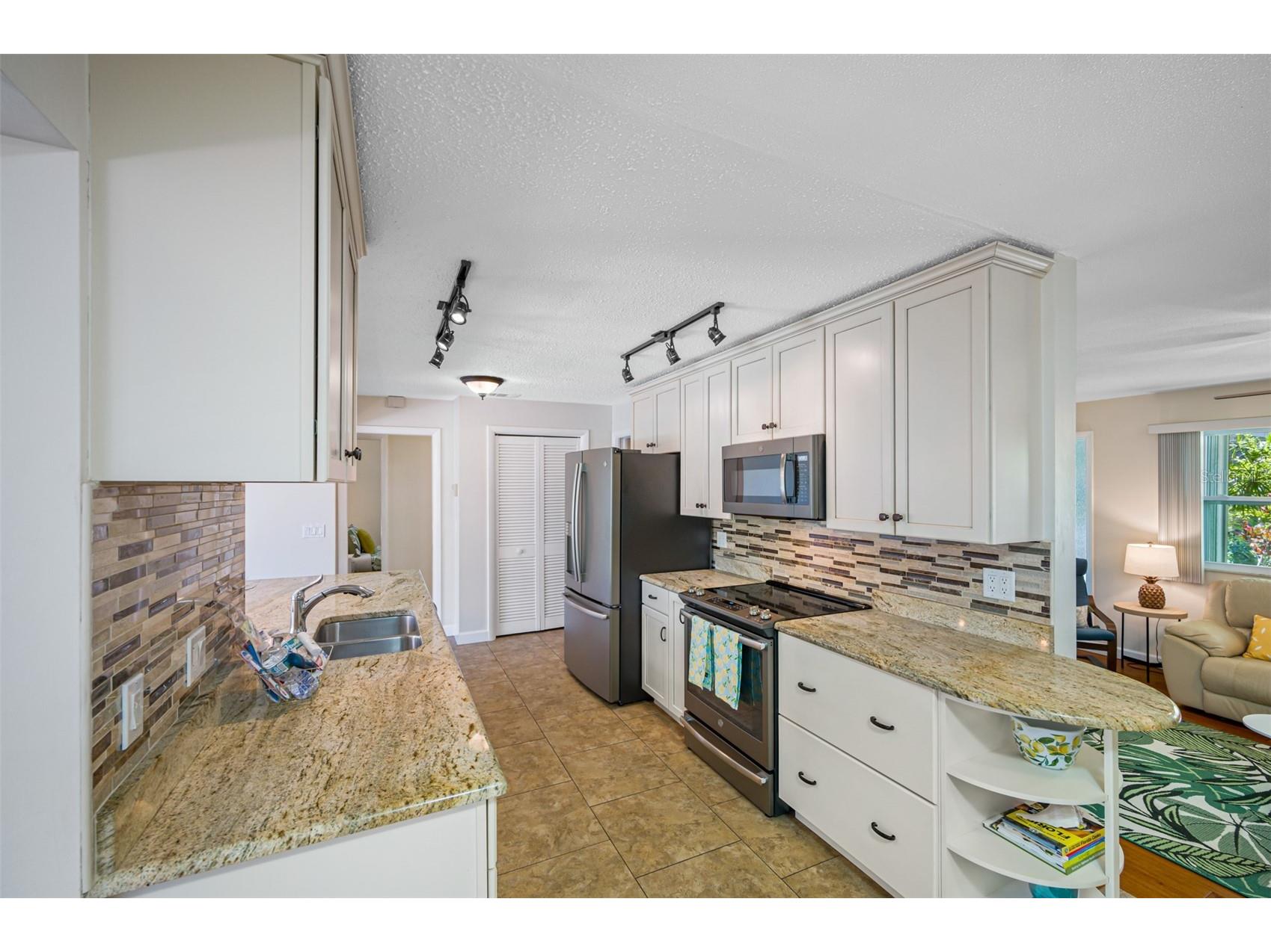 3749 Mckay Creek Drive Largo FL 33770 TB8486624 image13