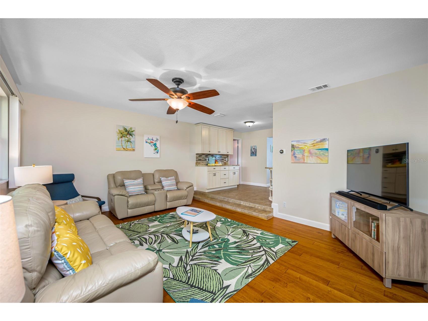 3749 Mckay Creek Drive Largo FL 33770 TB8486624 image6