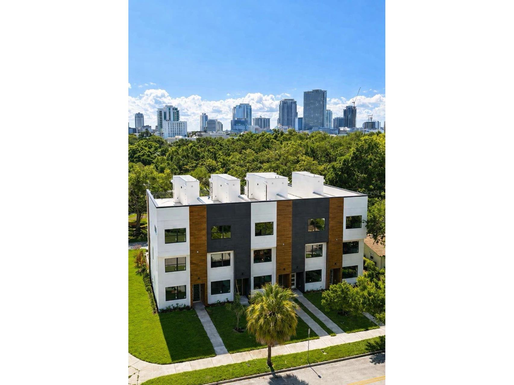 375 13th St N #2 Saint Petersburg FL 33705 TB8489443 image1