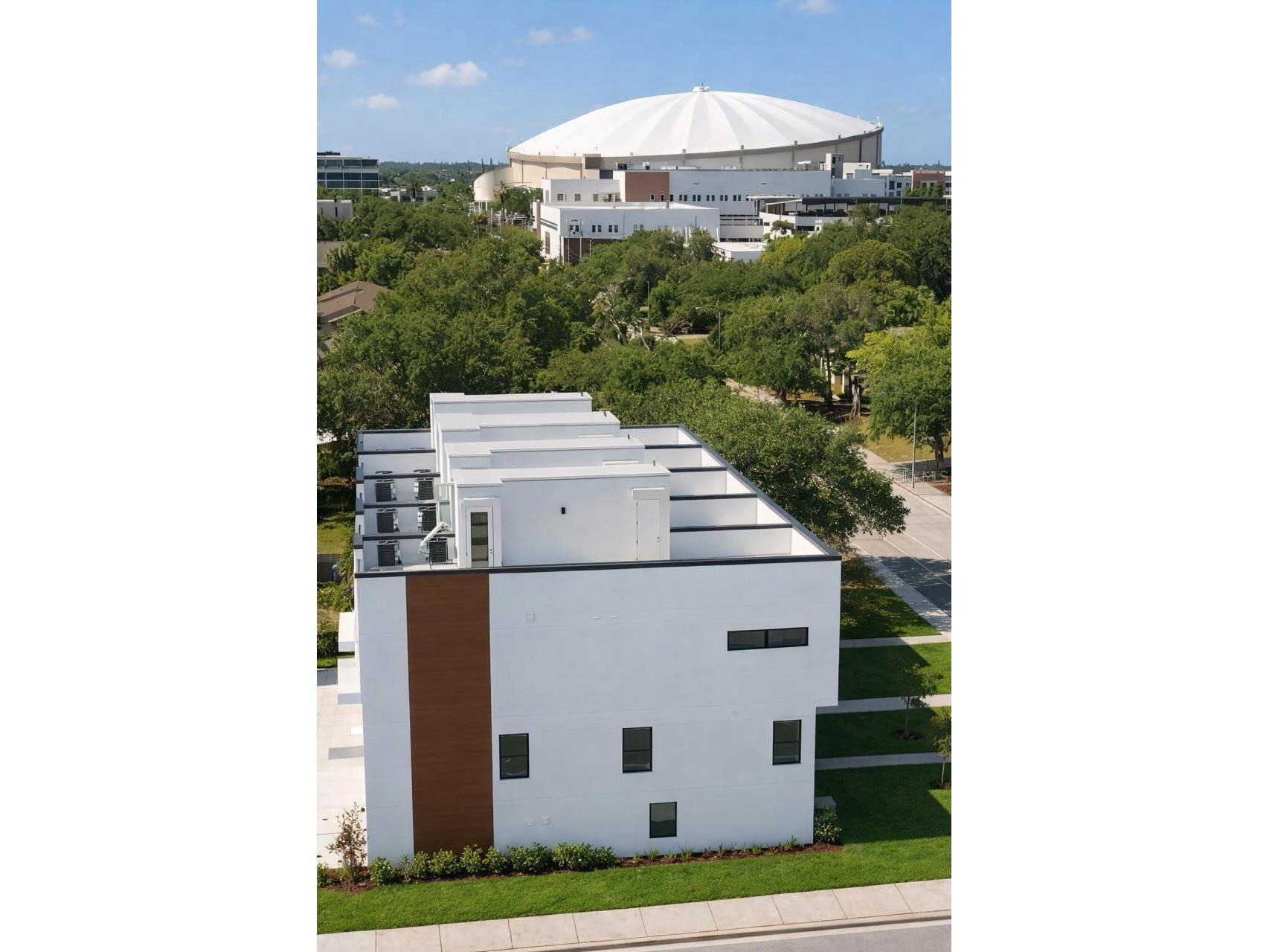 375 13th St N #2 Saint Petersburg FL 33705 TB8489443 image4